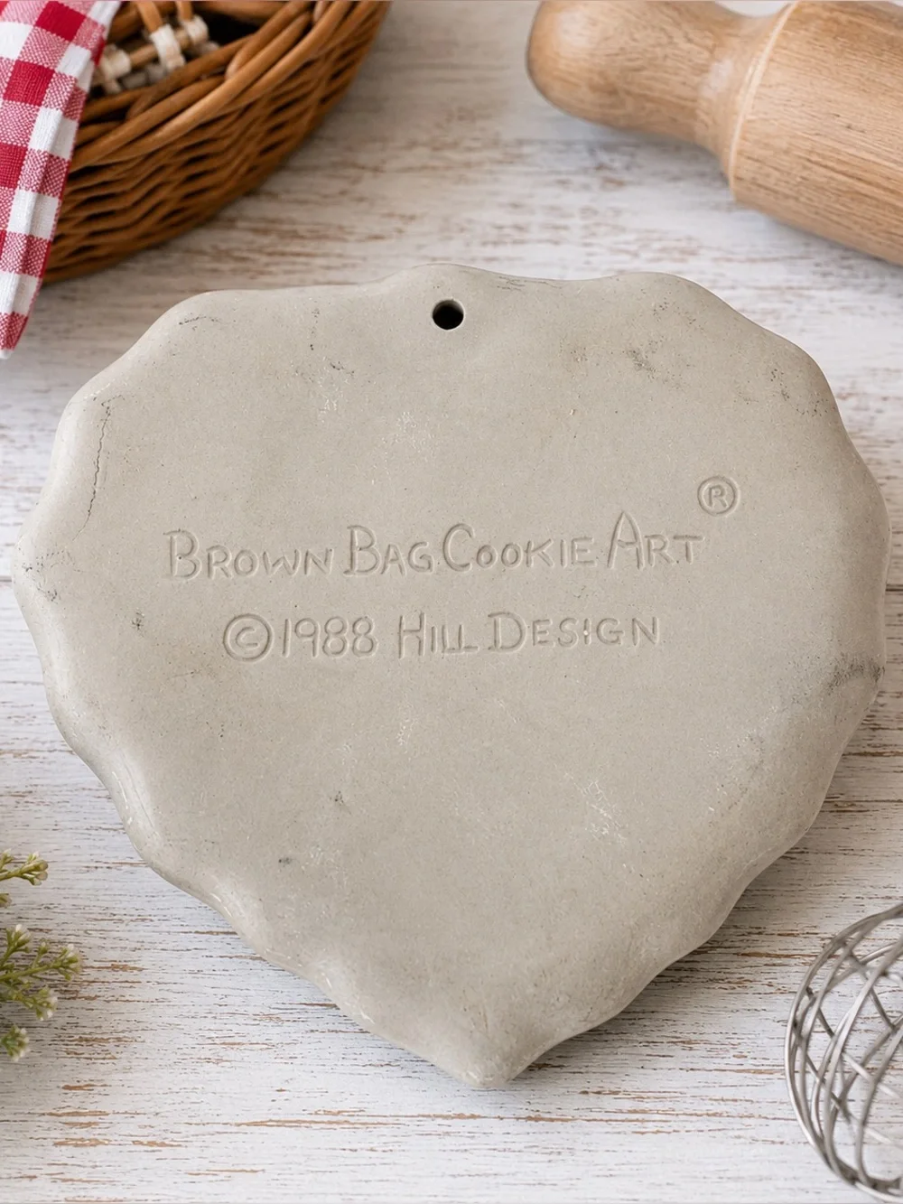 Vintage Brown Bag Cookie Art Quilted Heart Cookie Mold – Hill Design 1988